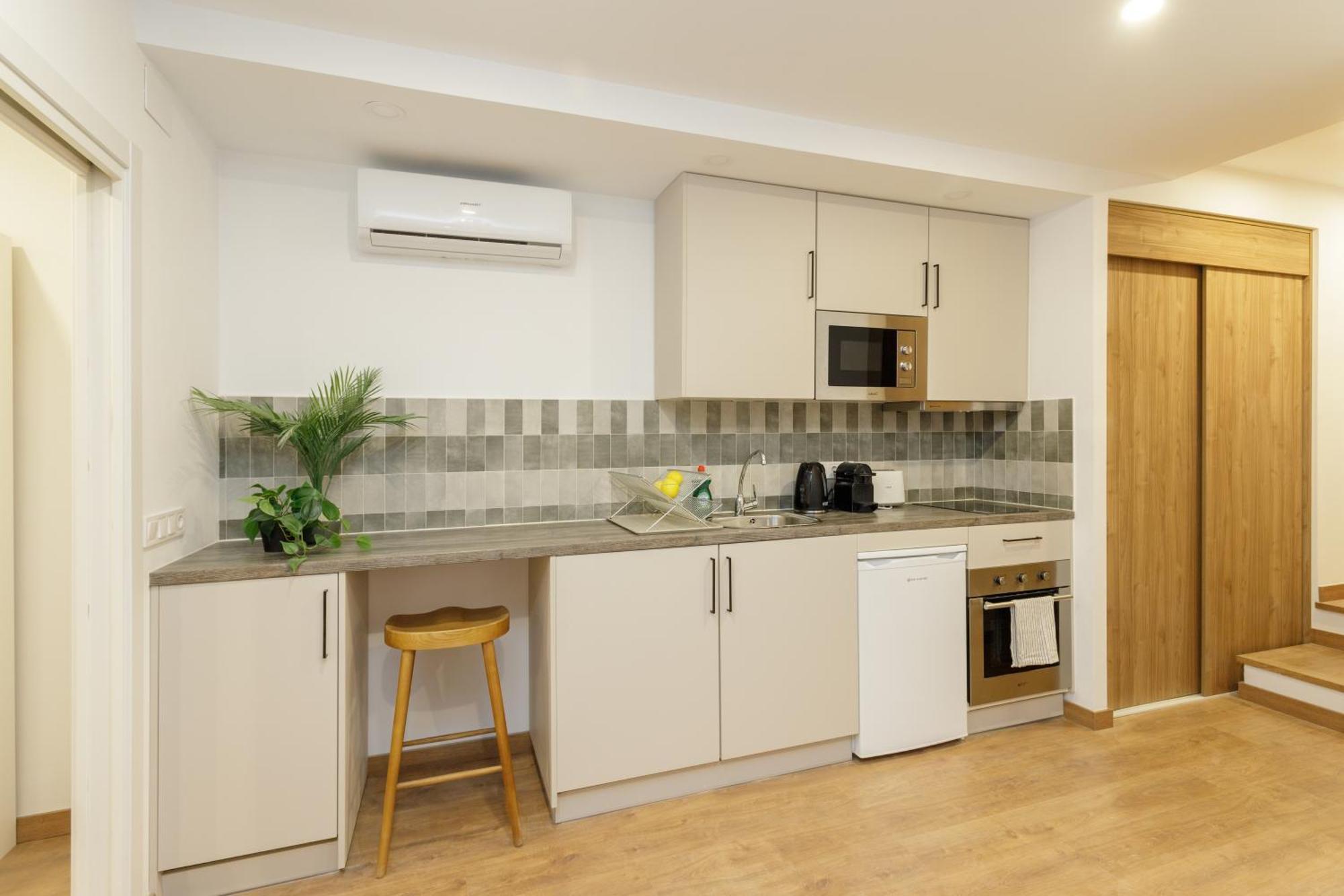 The Market - Design Historic Center Apartment